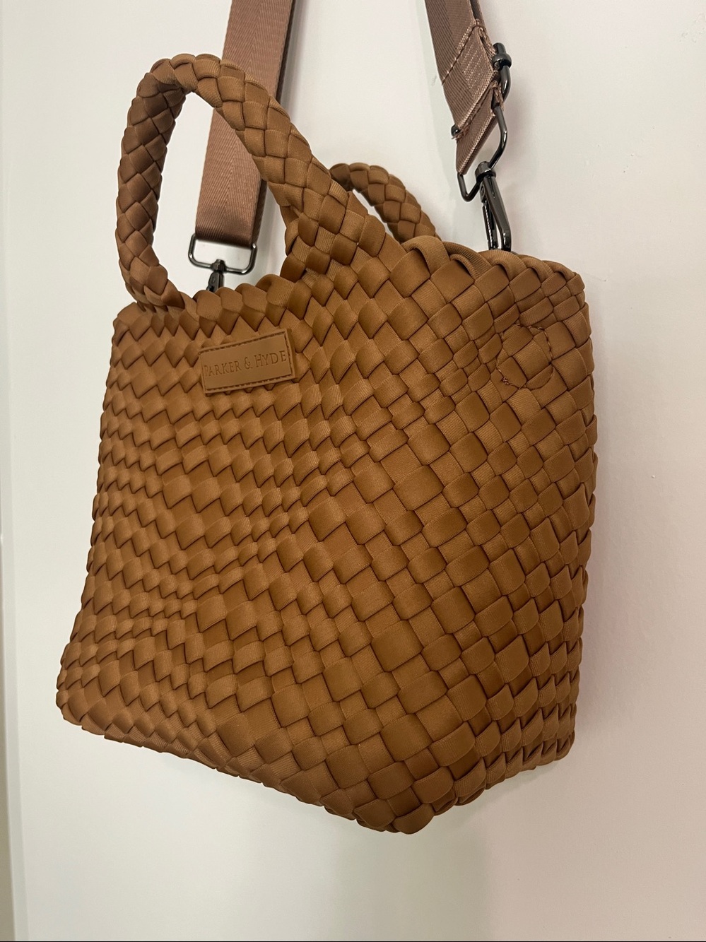 Parker and Hyde Camel Woven small Tote Bag - Picture 10 of 10